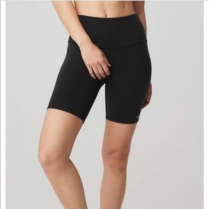 ALO Yoga High-Waist Biker Short, M (8-10) black